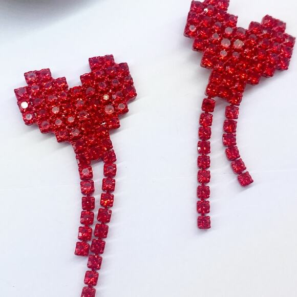 NEW Red Crystal Heart Earrings - Picture 11 of 12